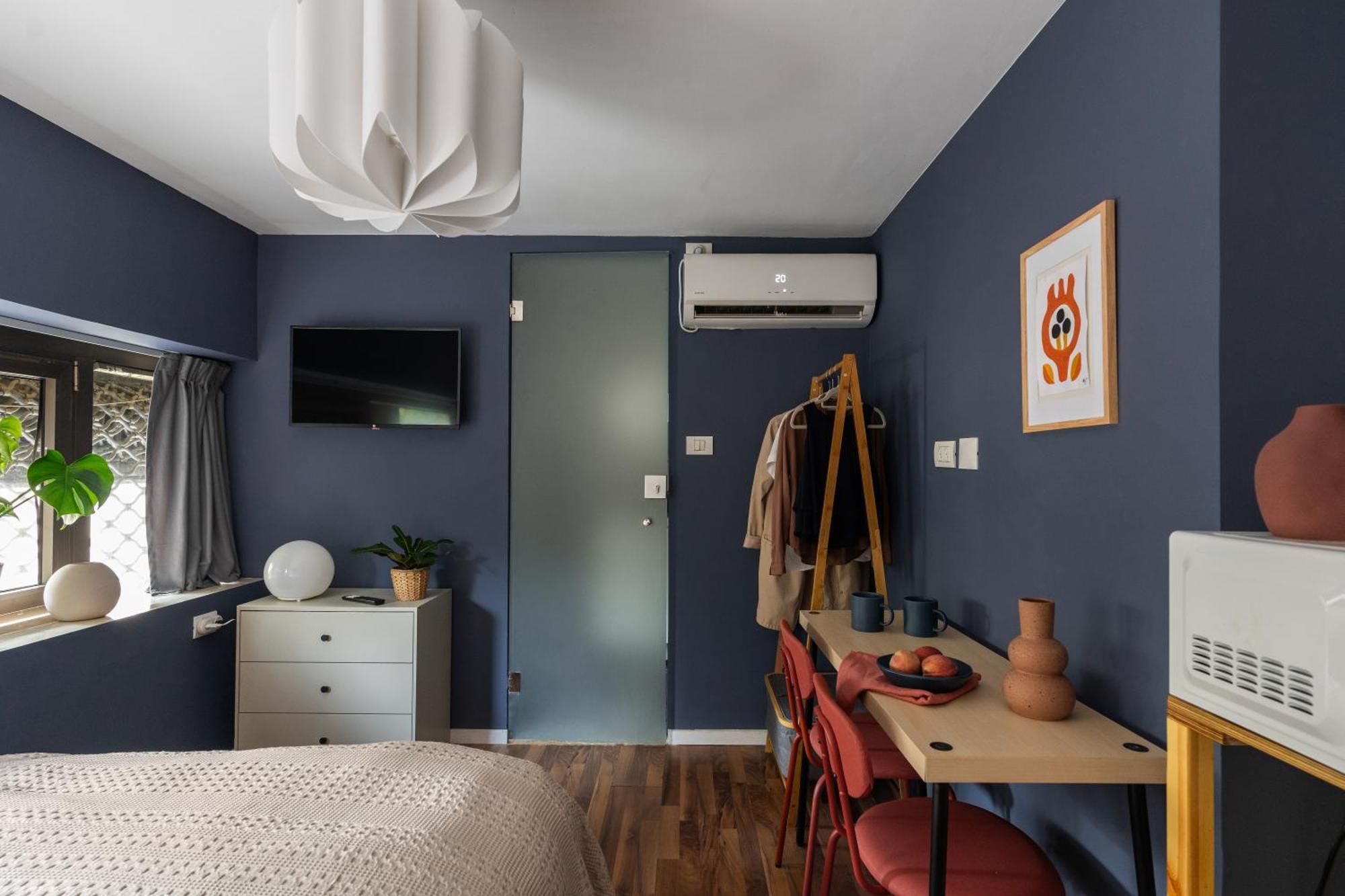 Dotan's Boutique - By Gordon Beach! Apartment