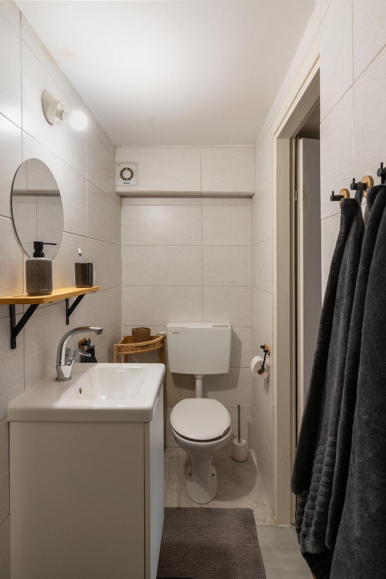Dotan's Boutique - By Gordon Beach! Apartment *